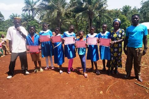 Certificate award to teenagers in Bakinchine