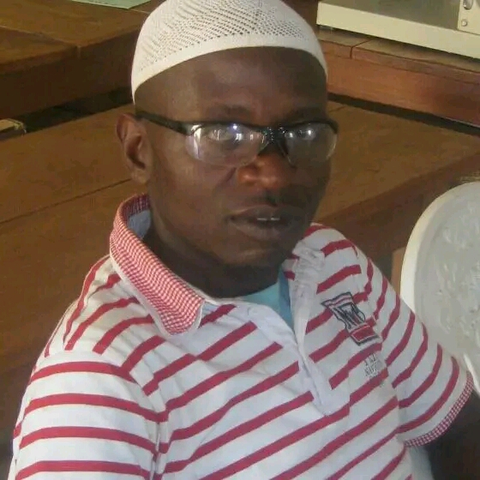 Nkimi Innocent. Sari translator